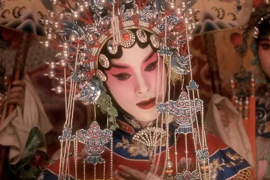 《霸王别姬》是陈凯歌拍的吗