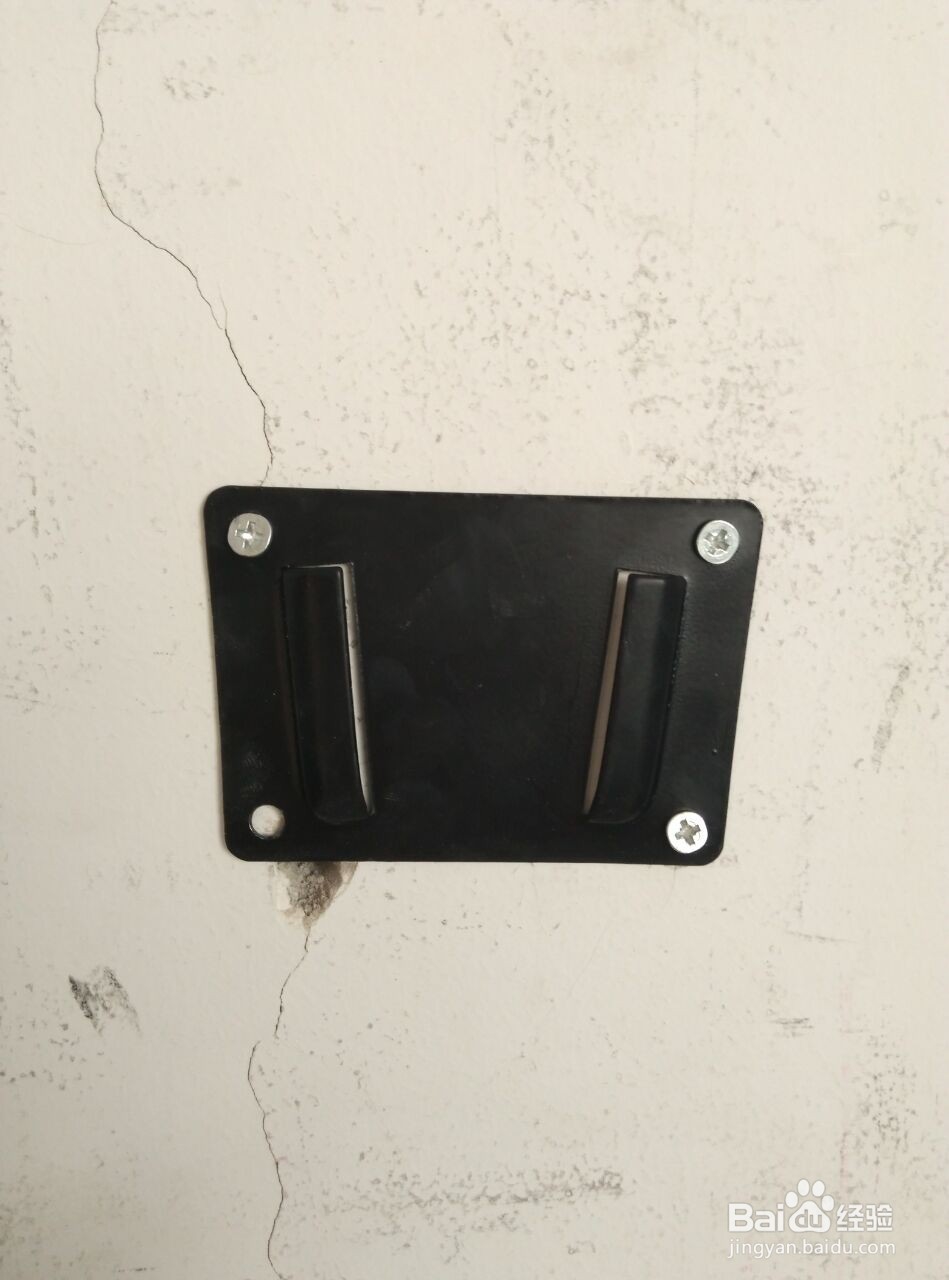 显示器怎么挂墙