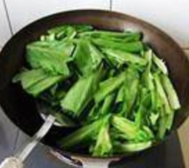 豆豉鲮鱼油麦菜的做法