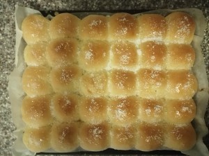 牛奶蜂蜜小餐包的做法