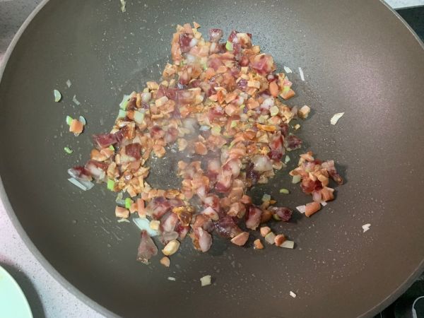 腊肠鲜肉香菇烧麦
