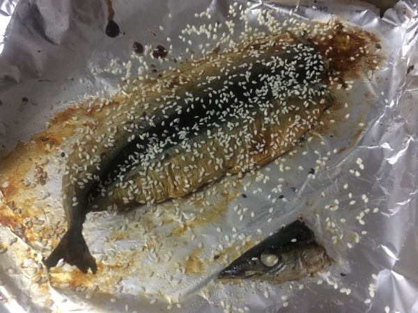 蒲烧香烤秋刀鱼