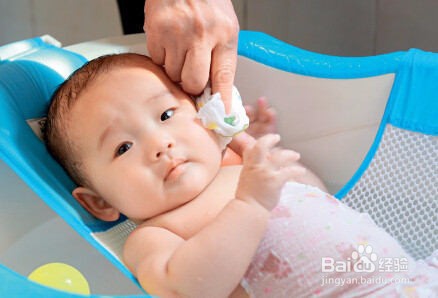 给宝宝洗澡前要准备些什么
