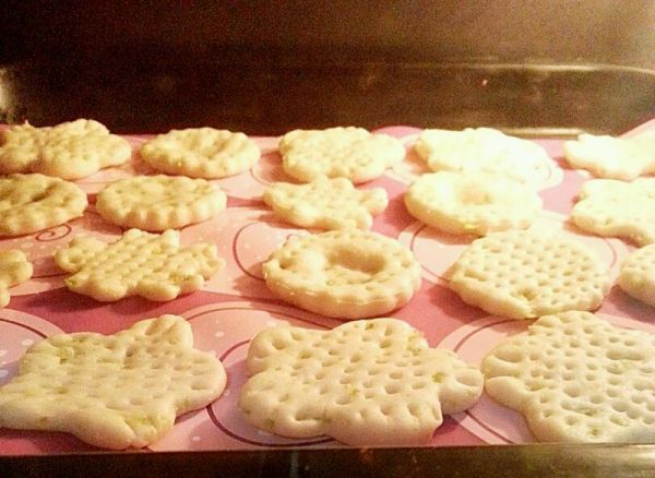 全麦豌豆苏打饼干