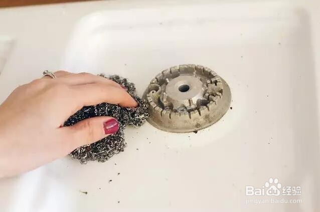 教你如何处理厨房油污?