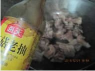 怎样烹饪美味的狗肉？