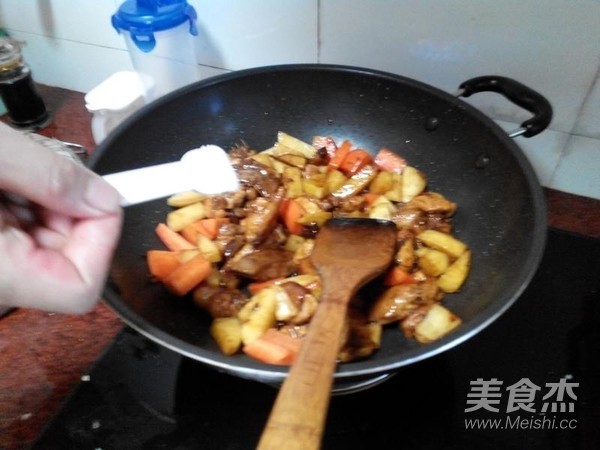 大盘鸡盖面的做法