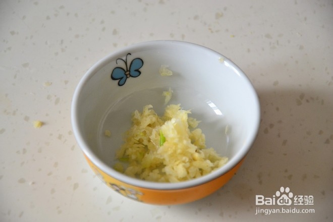 如何做凉拌苜蓿？