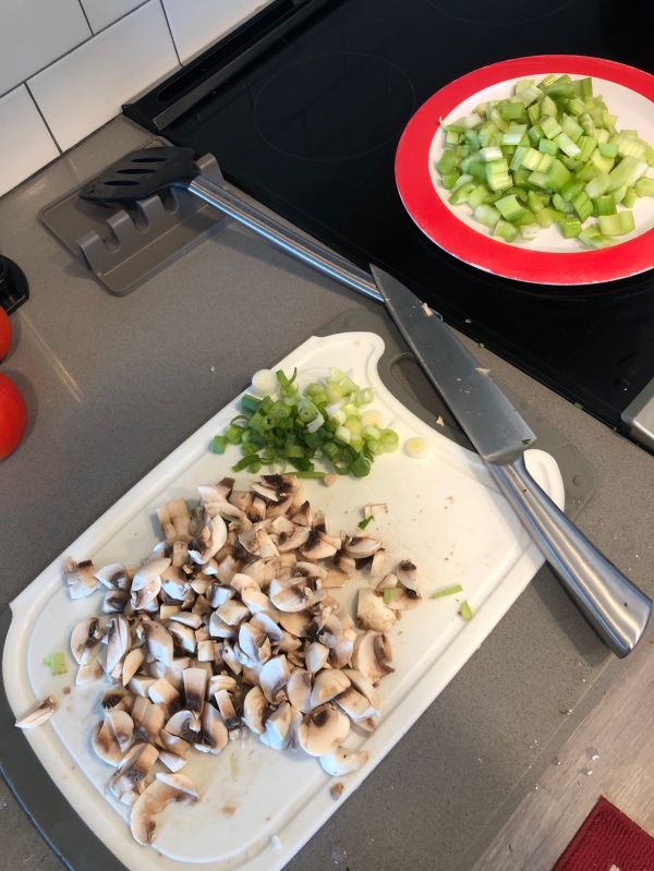 时蔬烩香菜牛肉丸