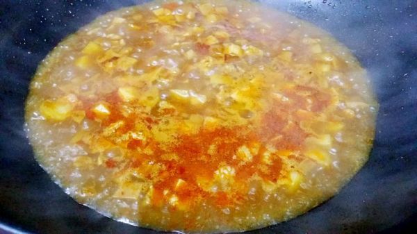 葱油蒜薹土豆肉