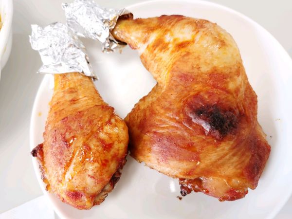 烤黑麦发面饼夹奥尔良鸡腿