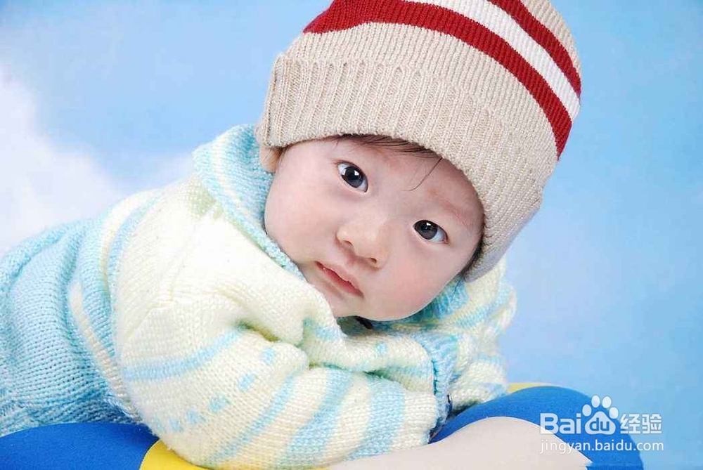 宝宝生活处理能力差，妈妈不妨这样做加以改正