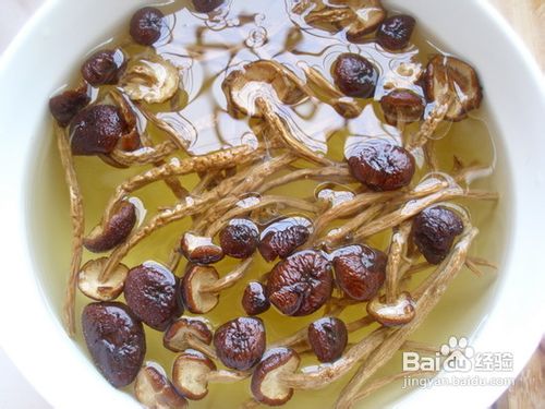 茶树菇海带丝汤