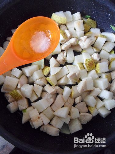 【百姓家的冬季养生菜】鸡脯肉三丁