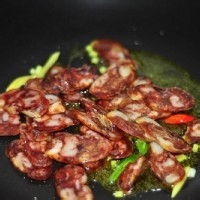 家庭小炒——荷兰豆炒腊肠