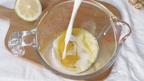 牛油果蟹柳滑蛋三明治