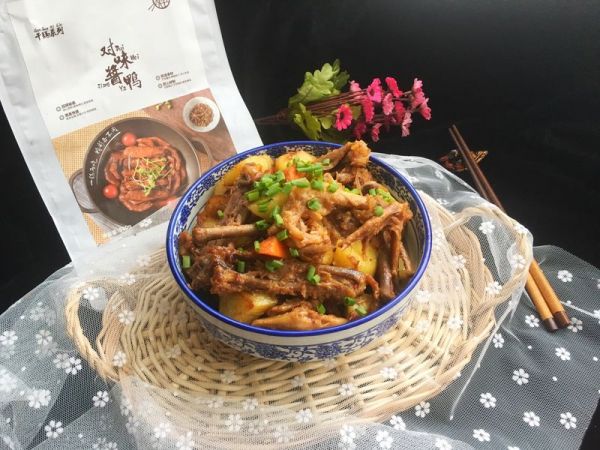 干锅对味酱鸭#食光社干锅鸭