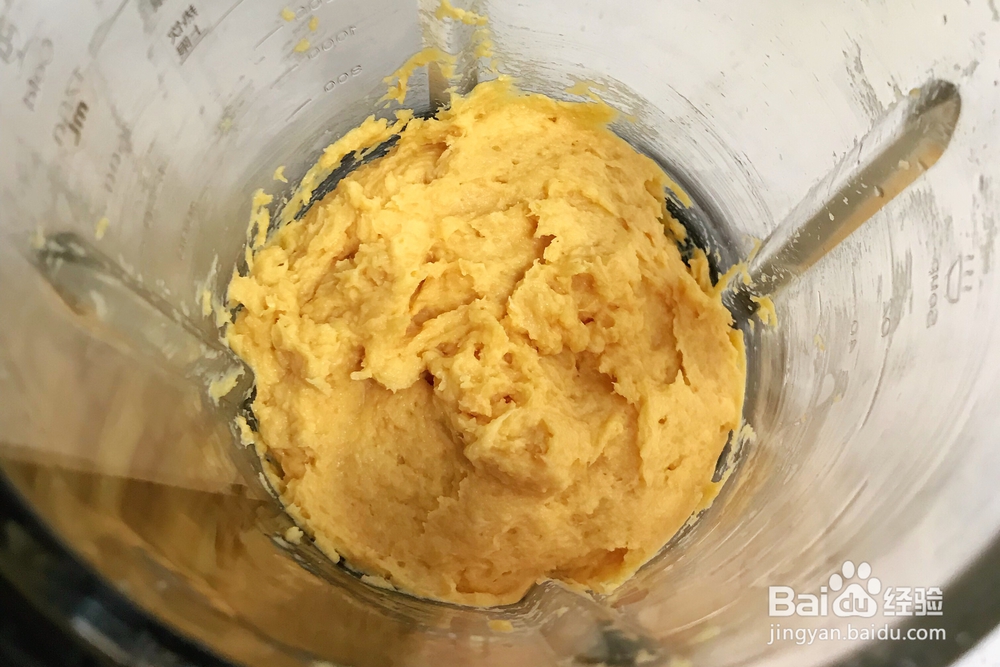 怎么做鸡胸肉三文鱼肠（宝宝辅食）？