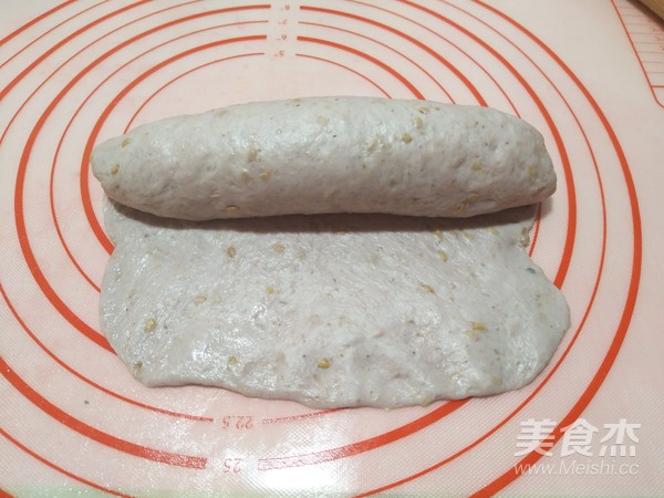 紫薯亚麻籽软欧