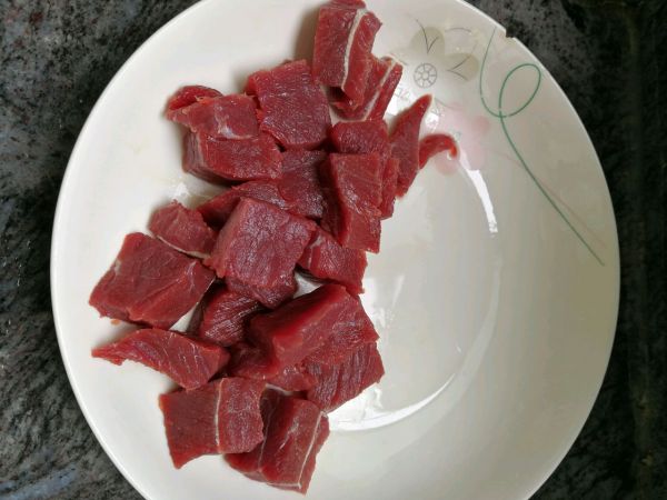 黑椒牛肉粒焖杏鲍菇