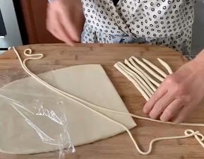 百分百成功手工拉面的简单做法