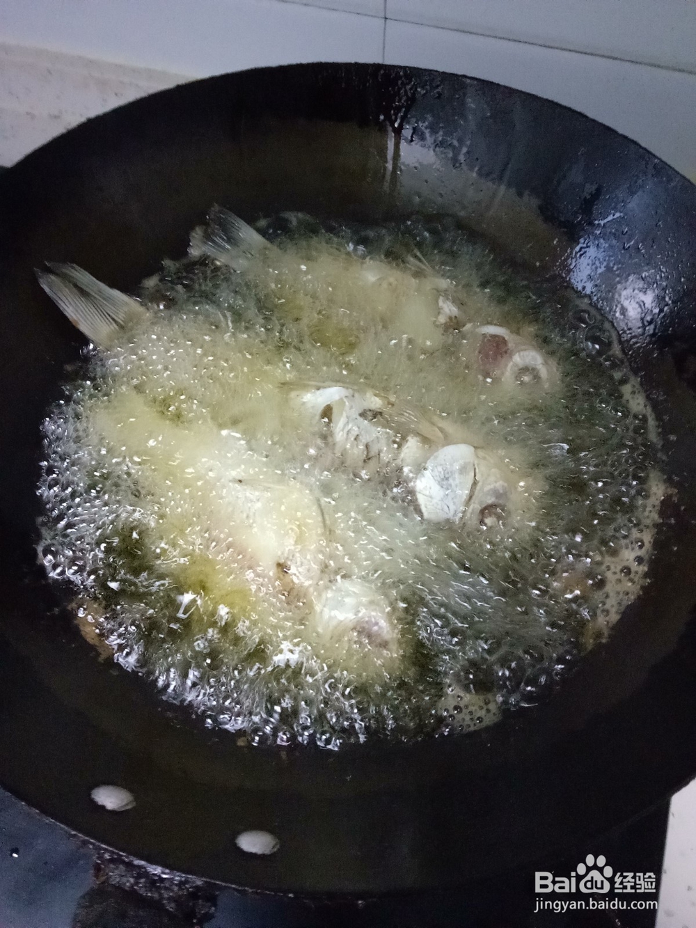 非常入味的家常干烧小鲫鱼做法