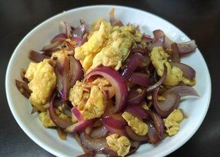 洋葱炒蛋怎么做？