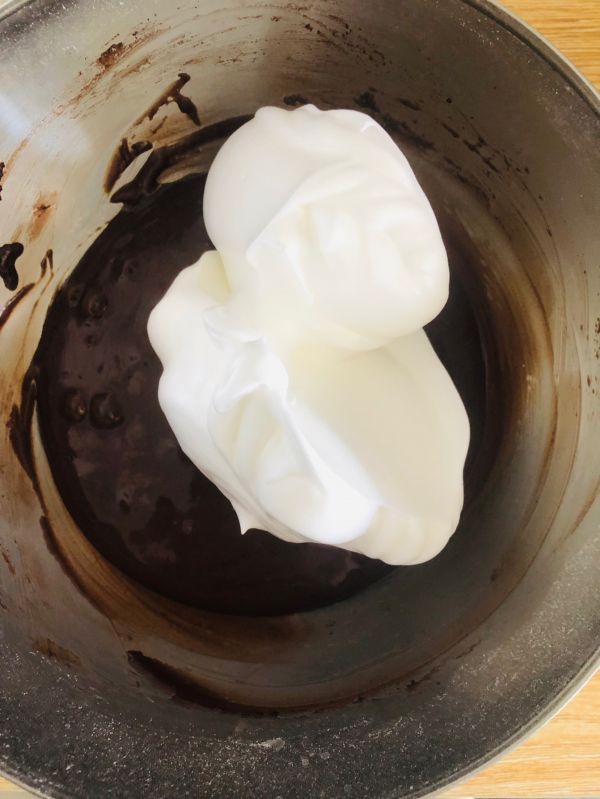 巧克力戚风蛋糕