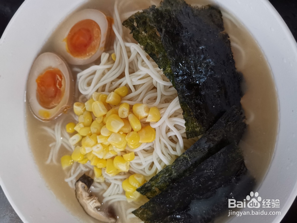 大骨浓汤细面条