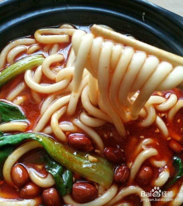 好吃到爆的酸辣土豆粉