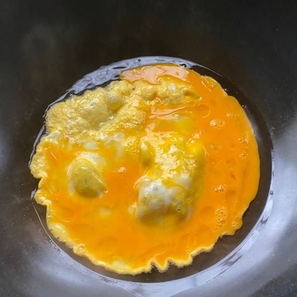 咖喱酱鸡蛋玉米热狗肠炒河粉