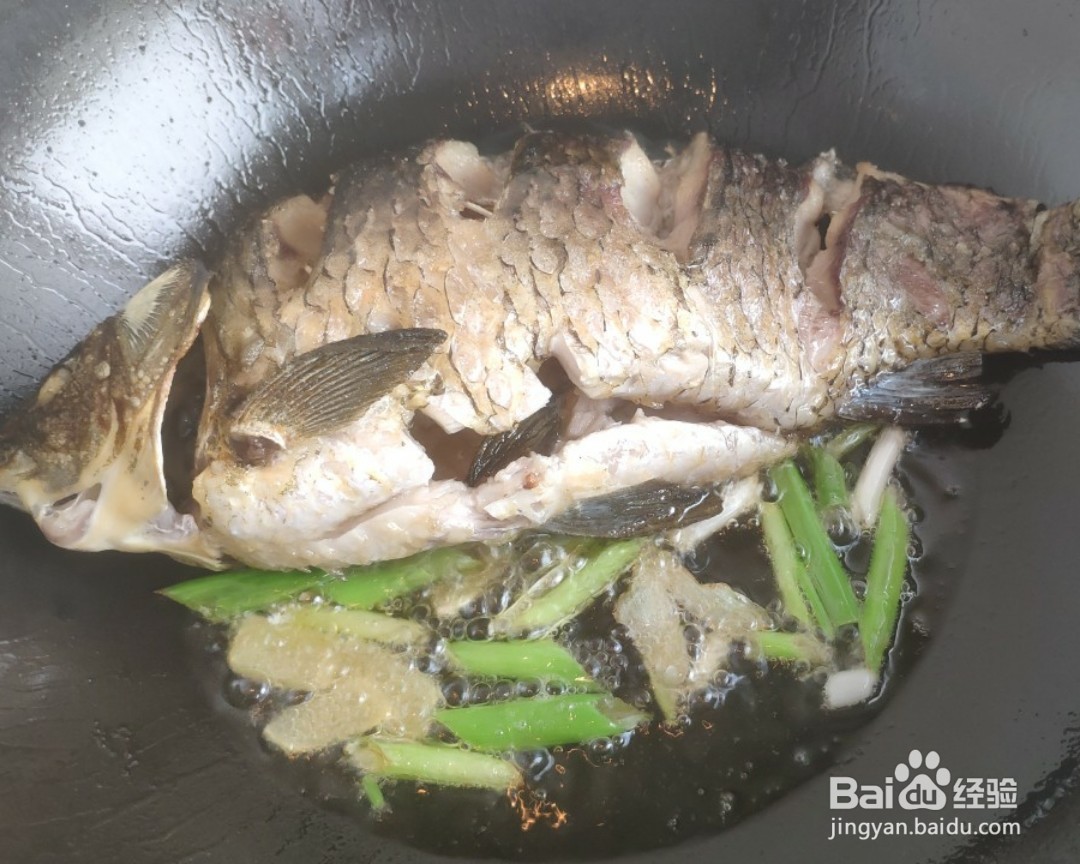 如何制作鲫鱼炖豆腐？