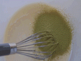 玫瑰果冻抹茶覆盆子蛋糕怎么做?