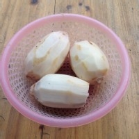 养生菜：花生莲藕煲