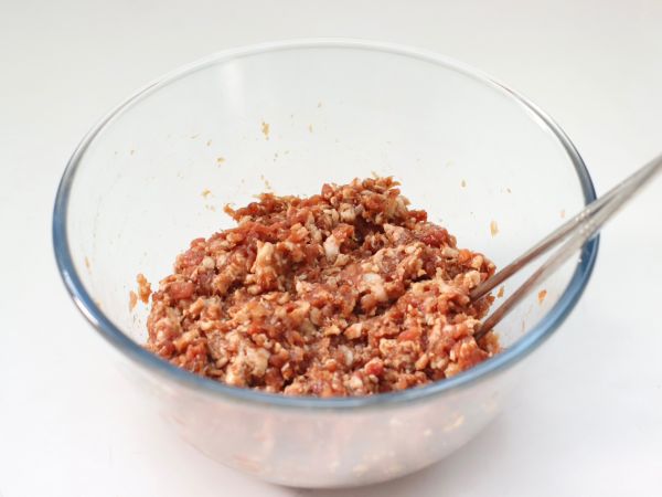 香炸萝卜豆腐丸子