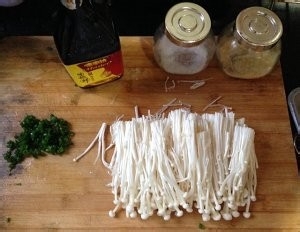 教你怎么做油泼金针菇