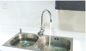 怎样正确安装水槽和热水器