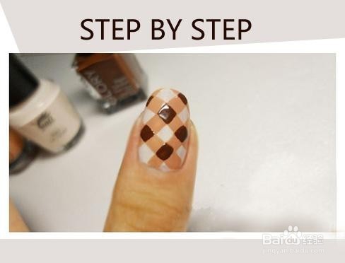 简单方格打造时尚美甲