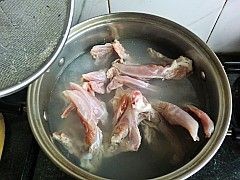 麻辣鸭锁骨做法