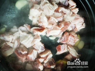 茄汁牛腩冻豆腐煲