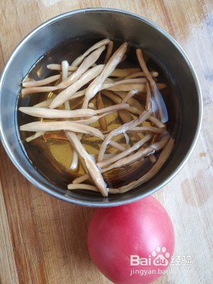 黄花菜西红柿鸡蛋汤做法