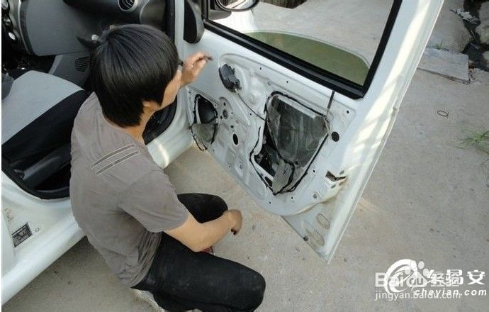 汽车玻璃升降器的故障维修和保养方法