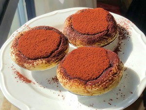 巧克力爆浆脏脏蛋挞的做法