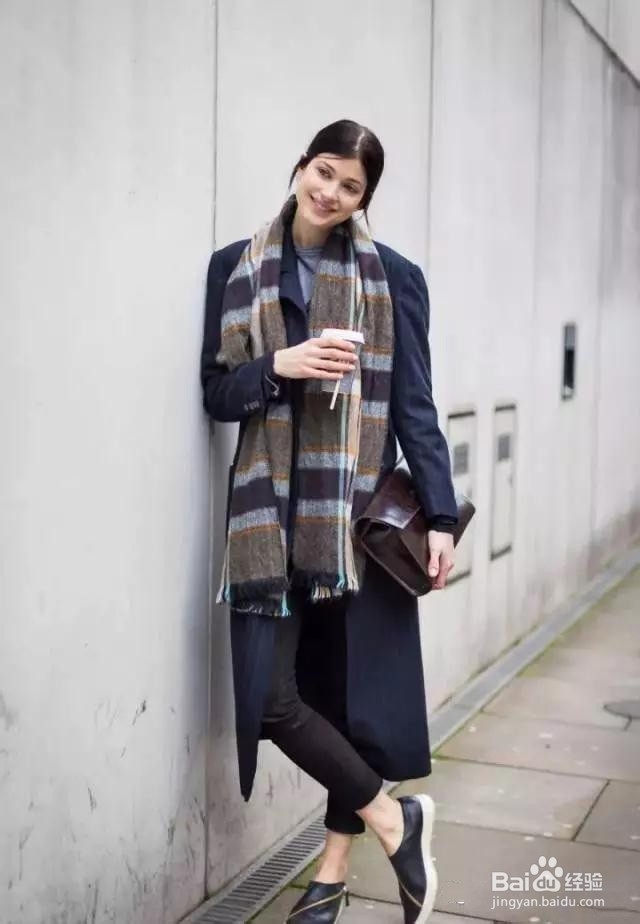 围巾怎么系？？流行怎么系?