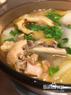 冬天的温暖:酸萝卜老鸭汤