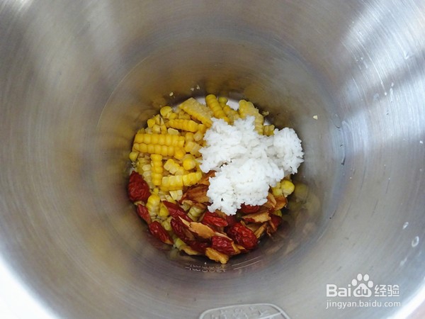 奶香鲜玉米红枣汁的做法步骤