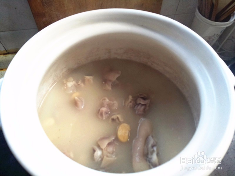 雪豆蹄花汤的简单做法