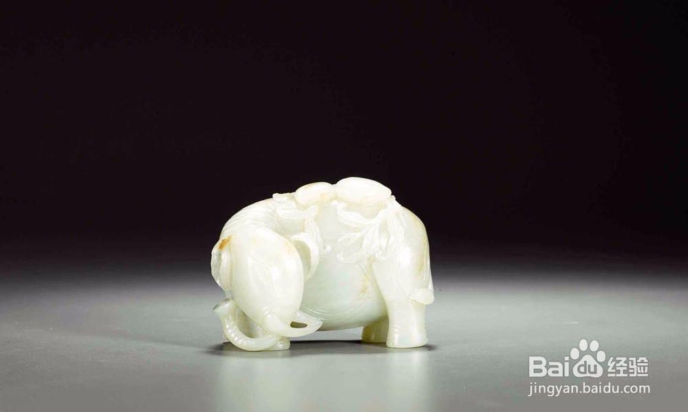 办公桌上摆放什么有利于提升事业运？