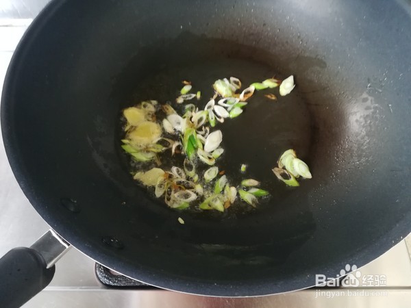 口蘑雪菜炖豆腐