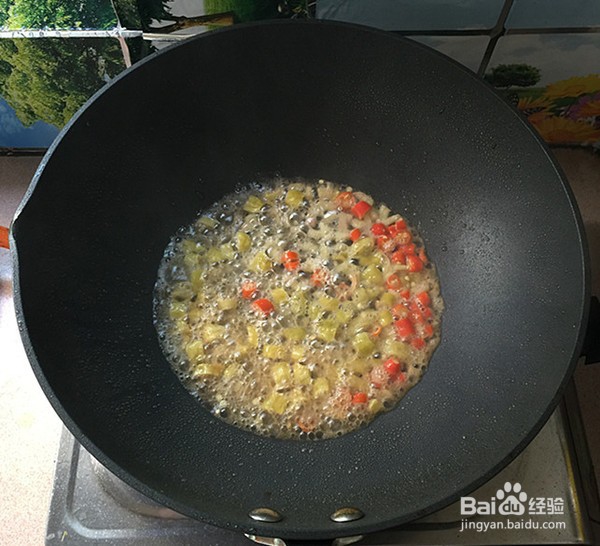 如何自制泡椒榨菜烧鱼腩肉